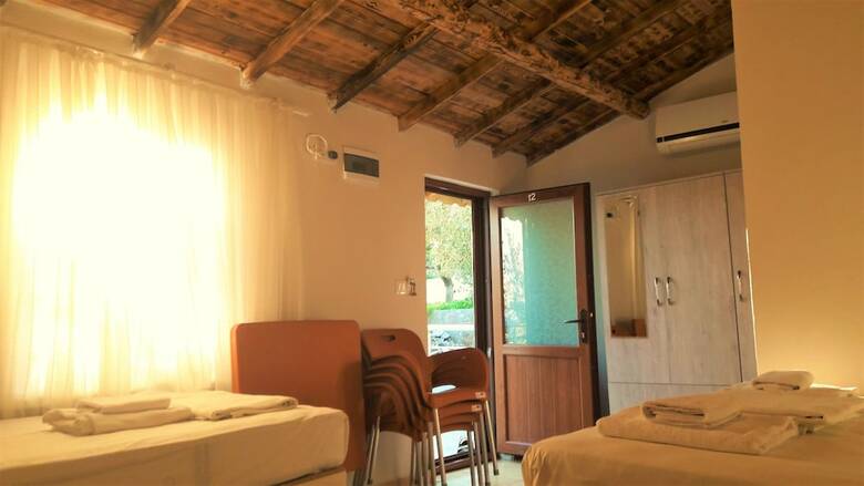 Hotel Assos Nazan Motel Restoran Beach