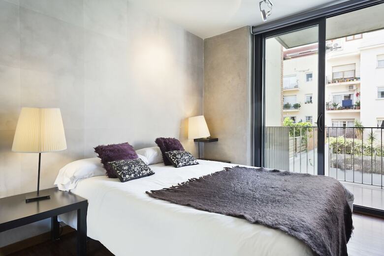 My Space Barcelona Executive Apartments Center