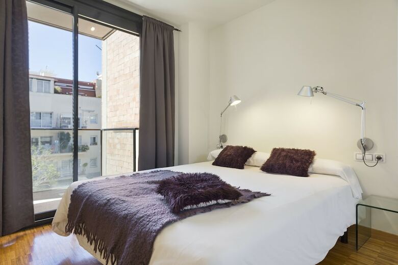 My Space Barcelona Executive Apartments Center