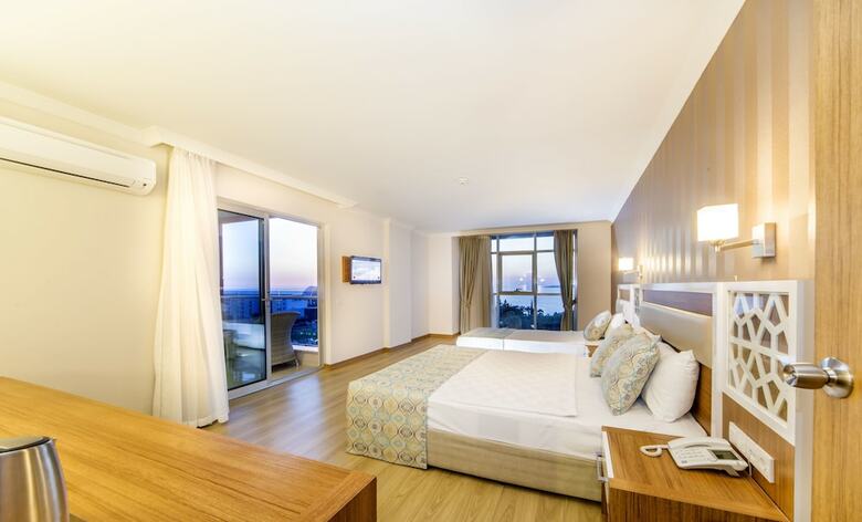 Lonicera Resort & Spa Hotel