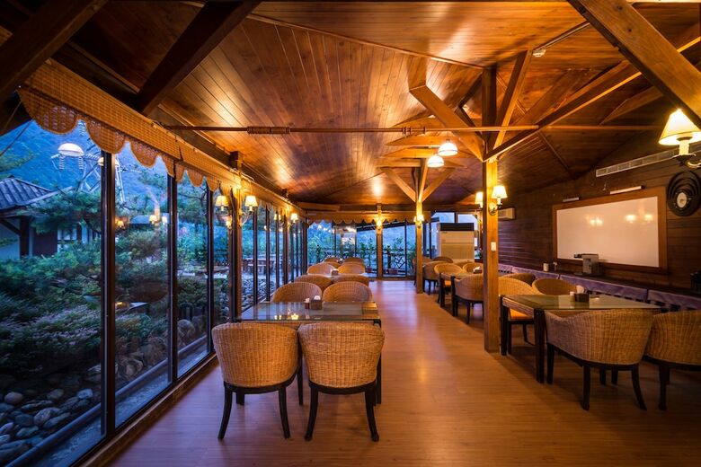 Hotel Wulai Sunglyu Spring Resort