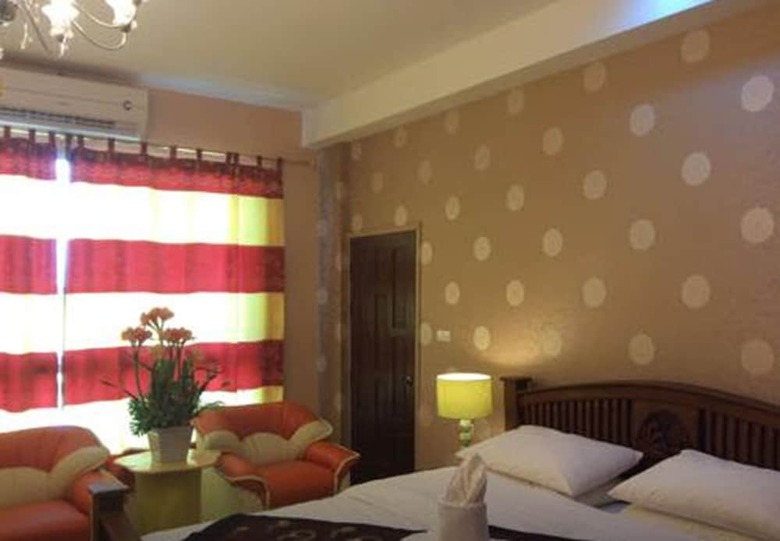 Hotel The Sale Hub