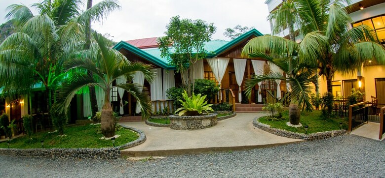 Jurias Garden Hotel