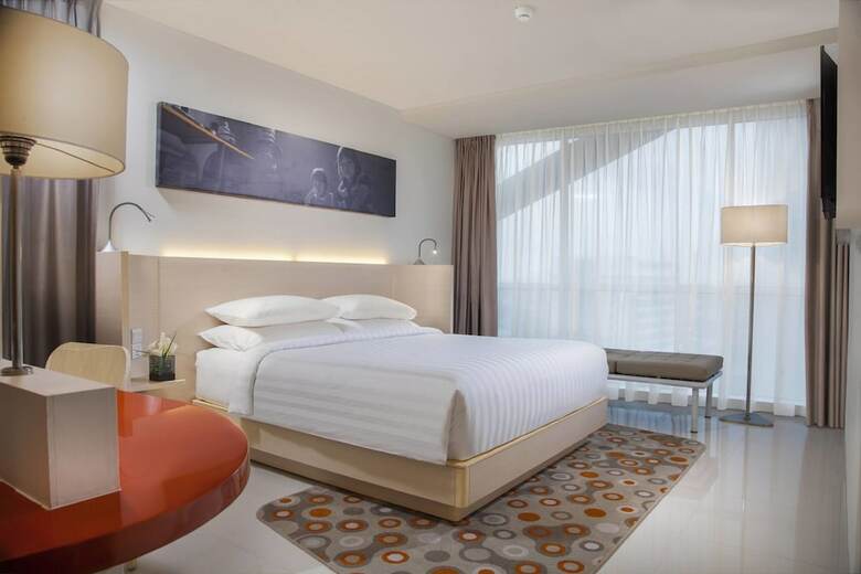 Hotel Fairfield By Marriott Surabaya