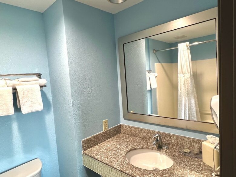 Hotel Comfort Inn & Suites