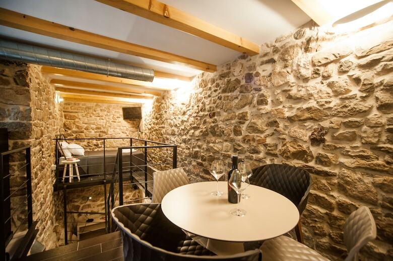 Hotel Pylon Rooms