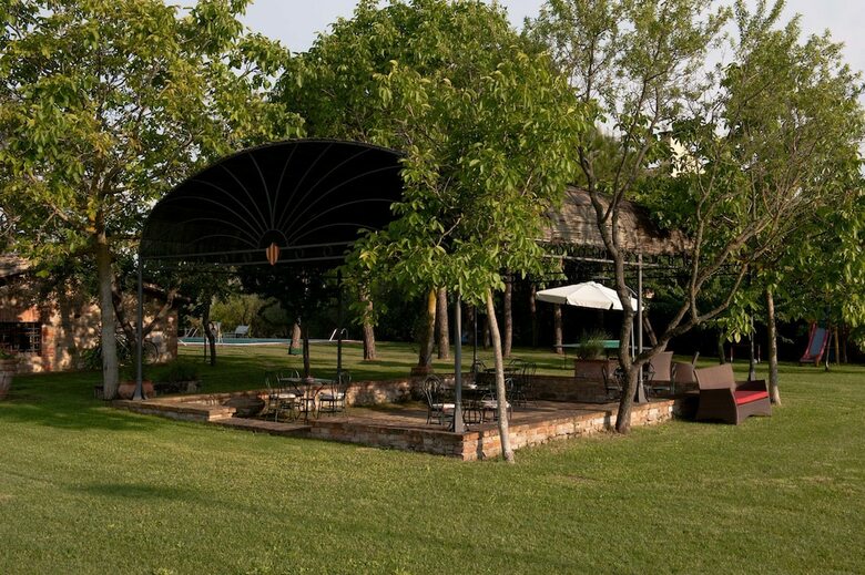 Sarna Residence