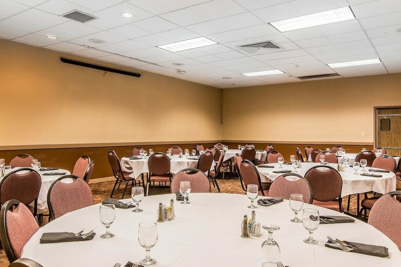 Hotel Quality Inn & Suites