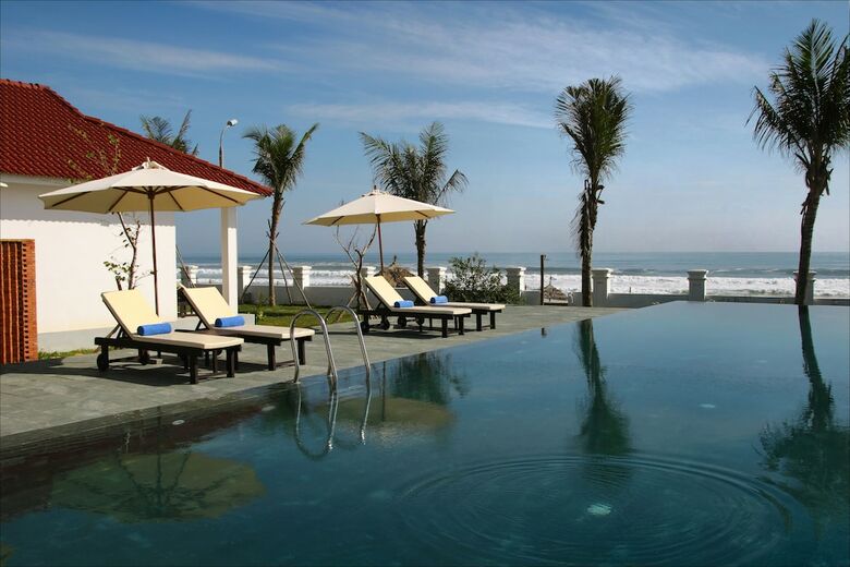Hotel Tam Thanh Beach Resort & Spa