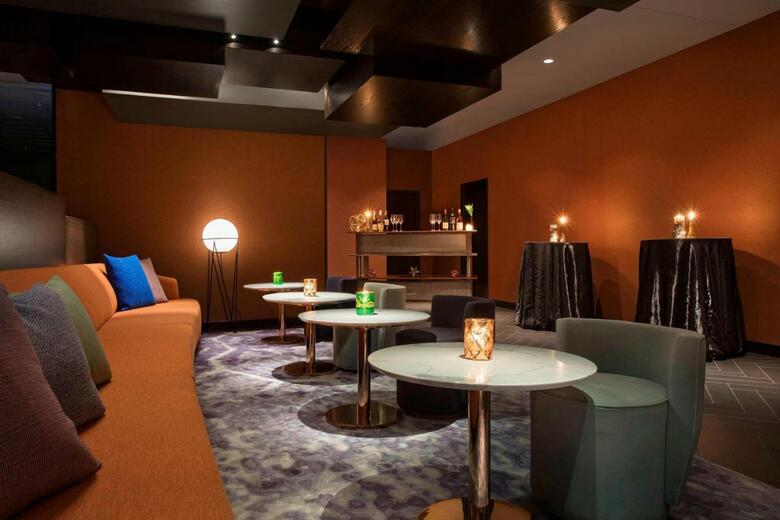 Hotel Emc2, Autograph Collection