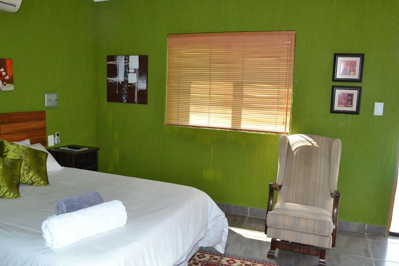 Hotel Boga Legaba Guest House & Conference Centre