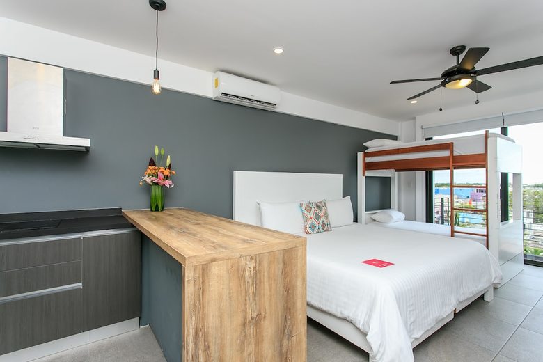 Apartamentos Studio 30 Condhotel By Nah Hotels