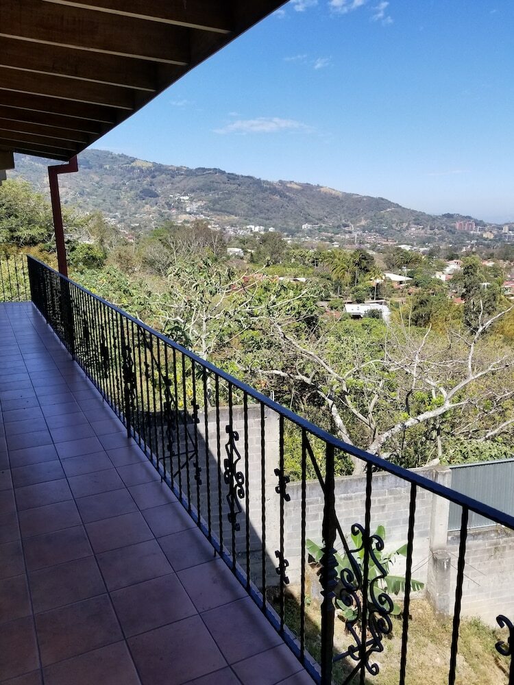 Hotel Monte Campana Escazu