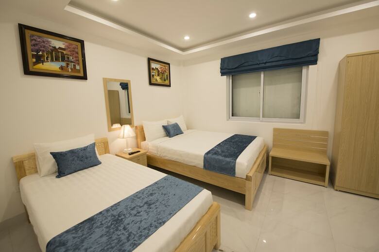 Hanoi Holiday Center Hotel