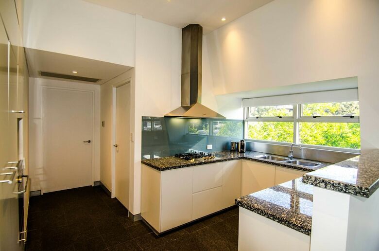 Sydney East Luxury Apartment