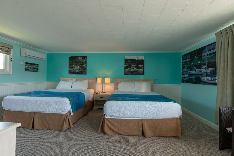 Hotel Footbridge Beach Motel