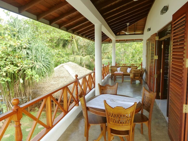 Hotel Beach Villa Lanka