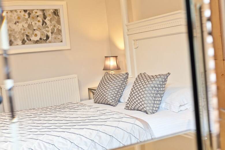 Hotel Chestnuts Guest House (adults Only)