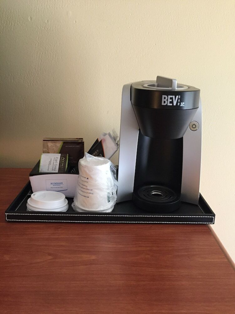 Hotel Ramada By Wyndham Santa Barbara