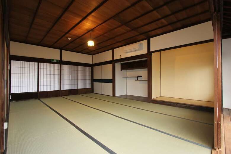 Hostal Onomichi Guest House Miharashi-tei - Hostel