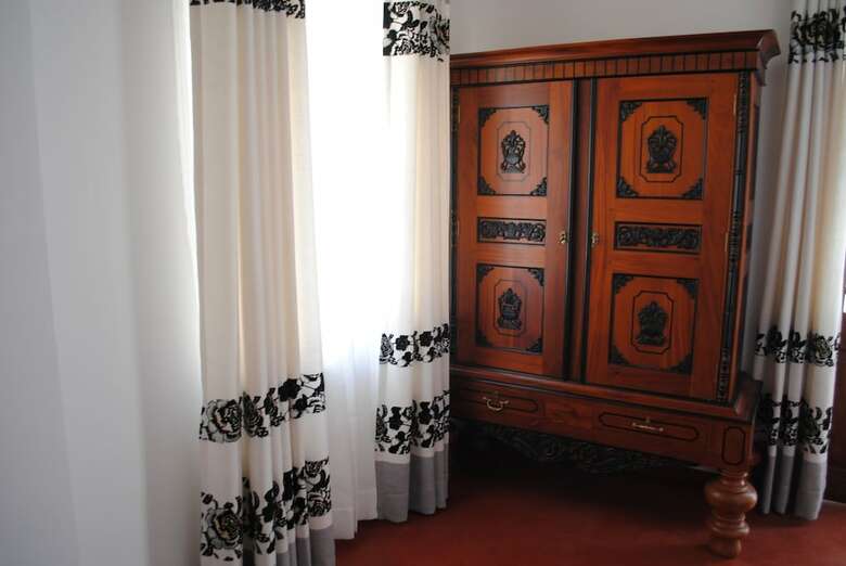 Miura Dutch Edge Hotel