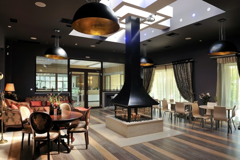 Aparthotel Polyastron Place Hotel & Spa