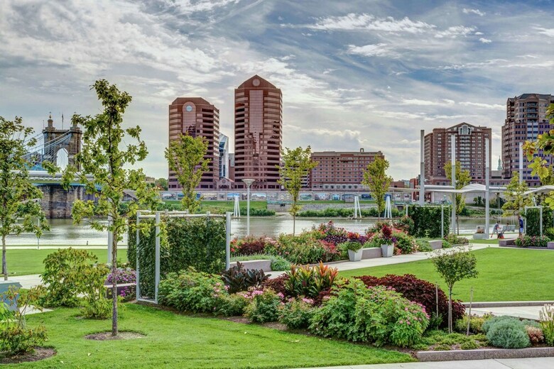 Hotel Embassy Suites By Hilton Cincinnati Rivercenter