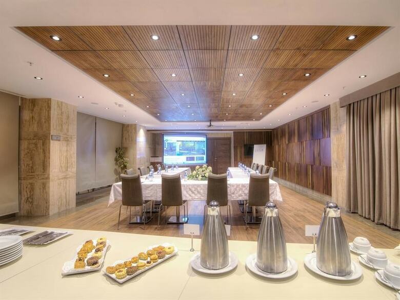 Fesa Business Hotel