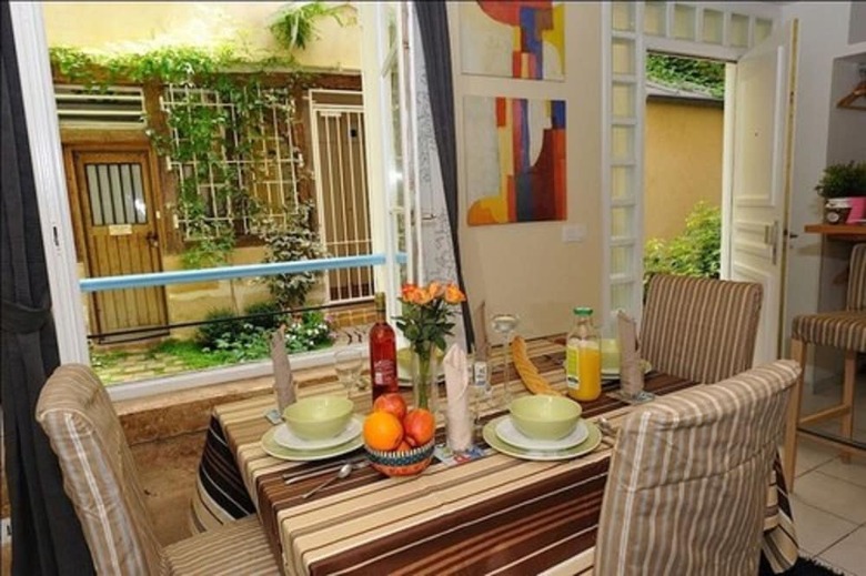 Les Patios Du Marais