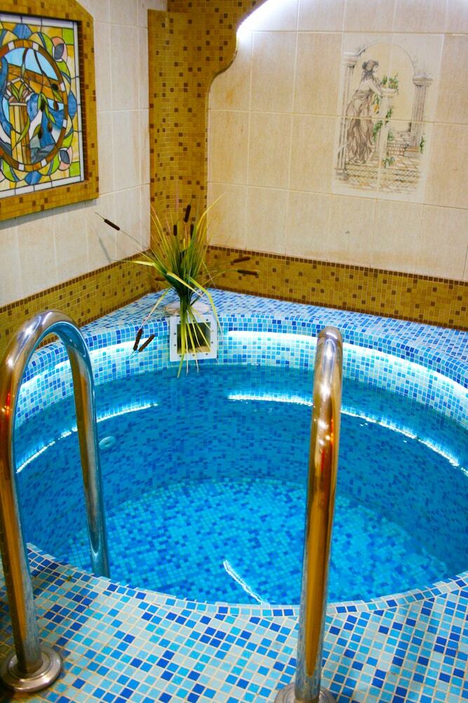 Hotel Ecotel Snegirek