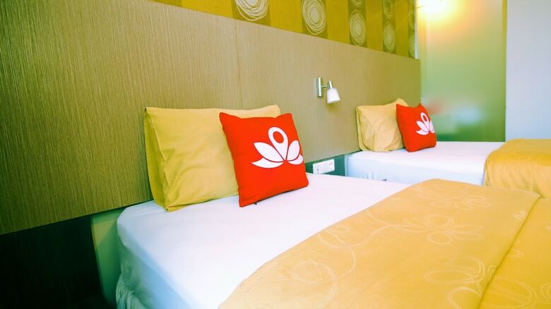 Hotel Zen Rooms Near Pvj