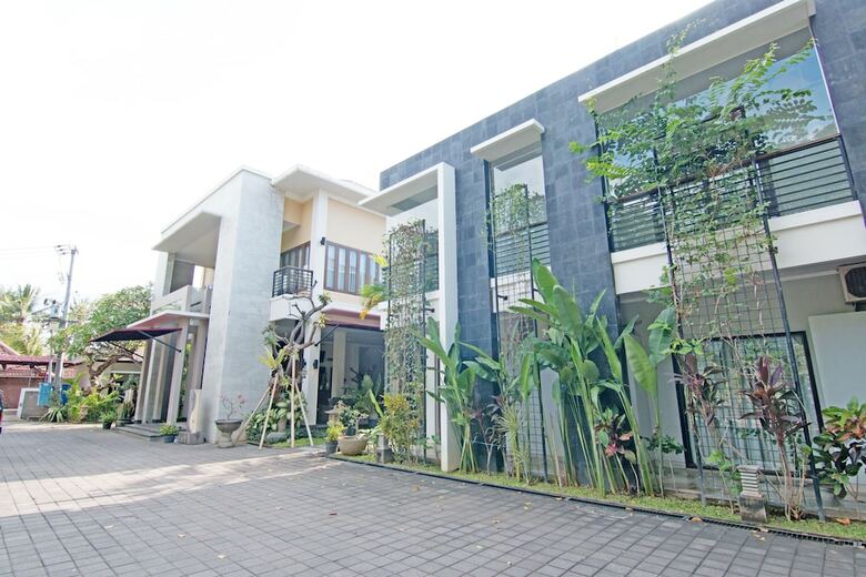 Hotel Zen Rooms Raya Sririt Singaraja