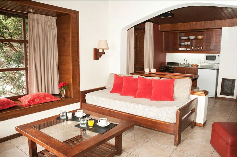 Aparthotel Pailahue Lodge & Caba�as