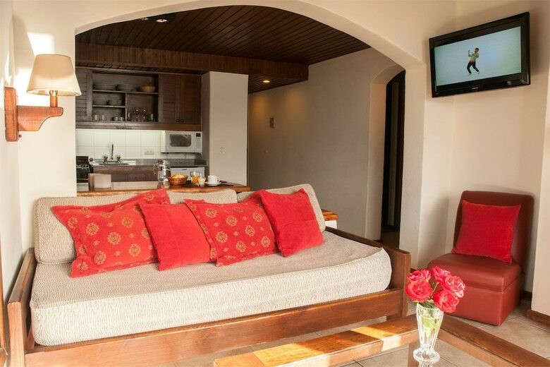Aparthotel Pailahue Lodge & Caba�as