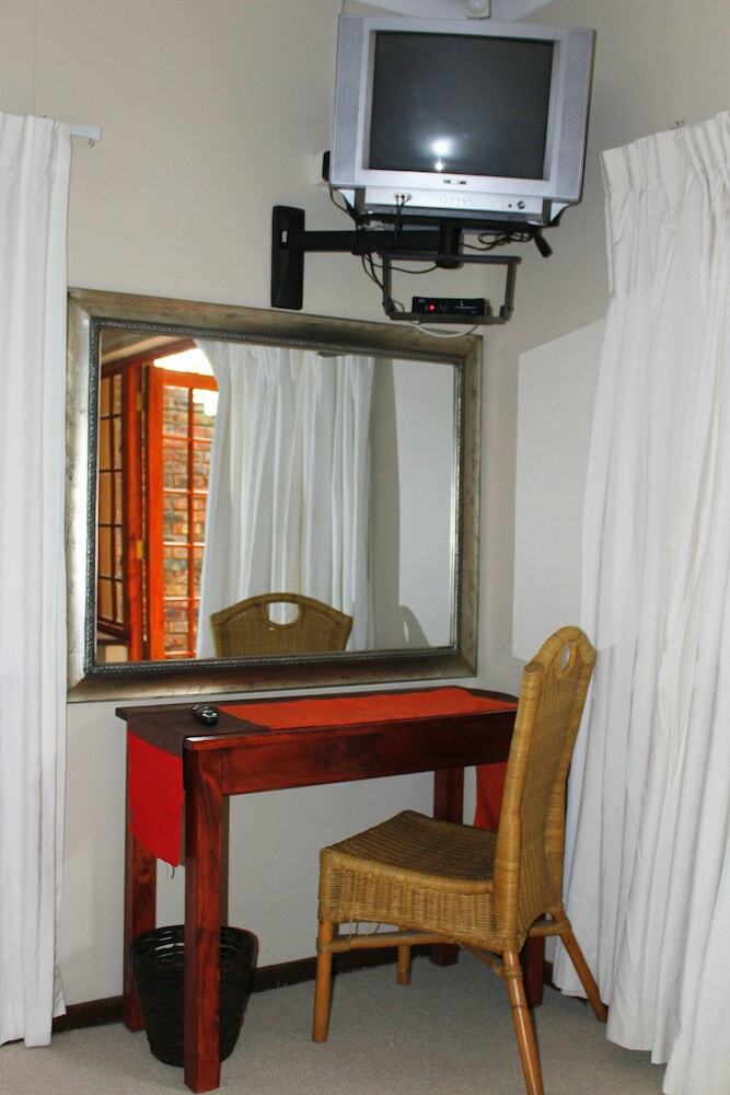 African Aquila Lodge