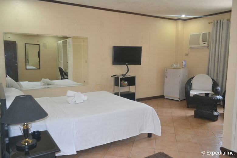 Hotel Apartelle Royal
