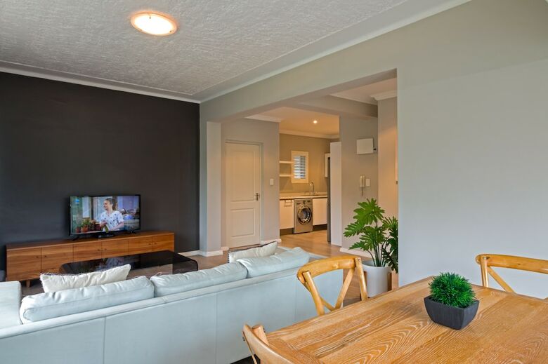9 On Camp Apartments By Cape Summer Villas