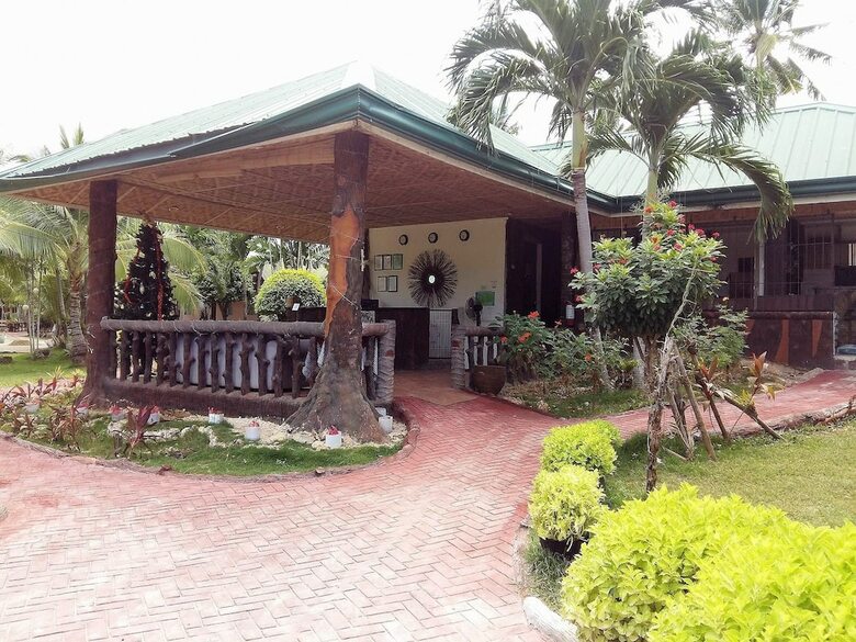 Hotel Coco Grove Nature Resort And Spa