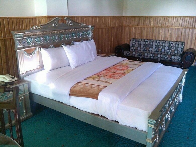 Hotel Move-n-pick