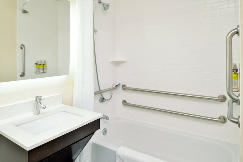 Hotel Candlewood Suites Winchester