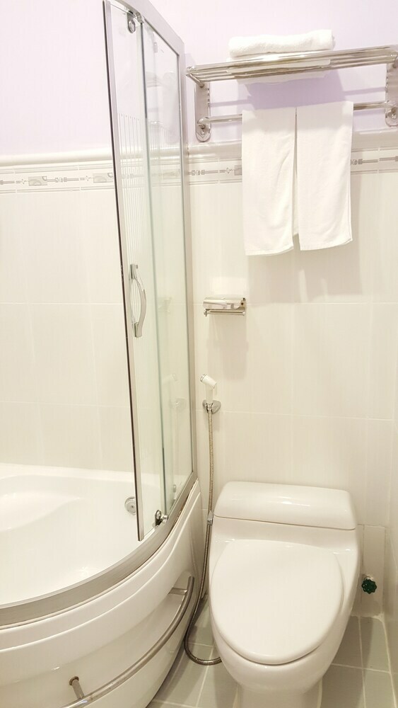 Le Petit Paris Hotel Dalat