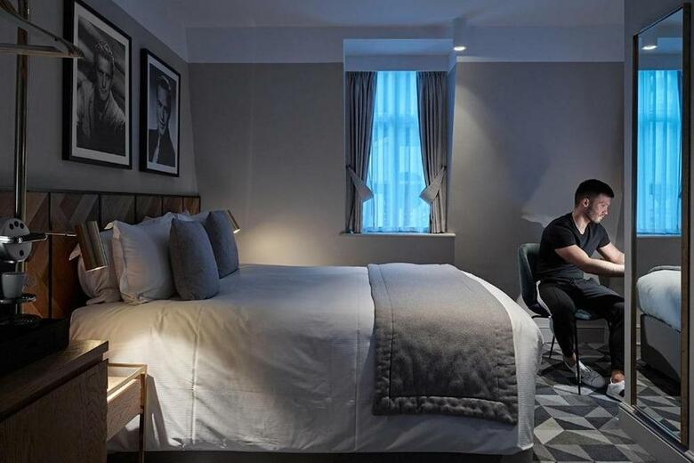 Victory House London Hotel