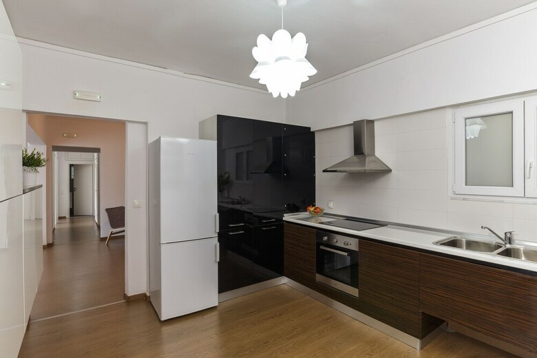 Chris Luxury Apartments