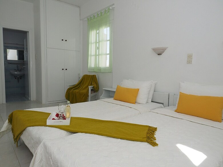 Amaryllis Beach Hotel