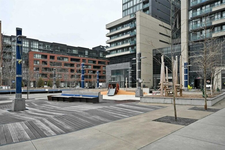 Platinum Suites - Fabulous Cn Tower View. 2bed 2bath + Free Parking