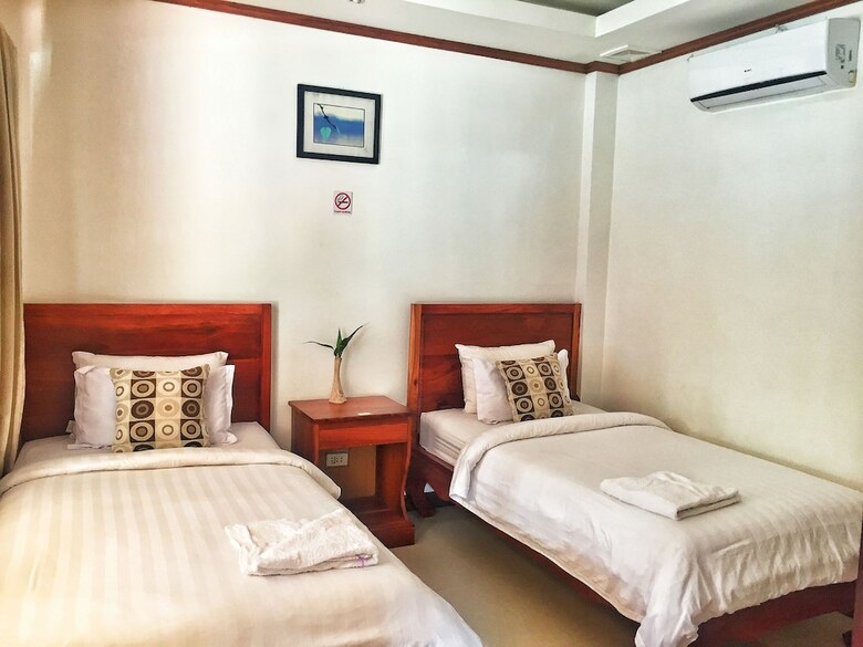 Hotel Iq Inn
