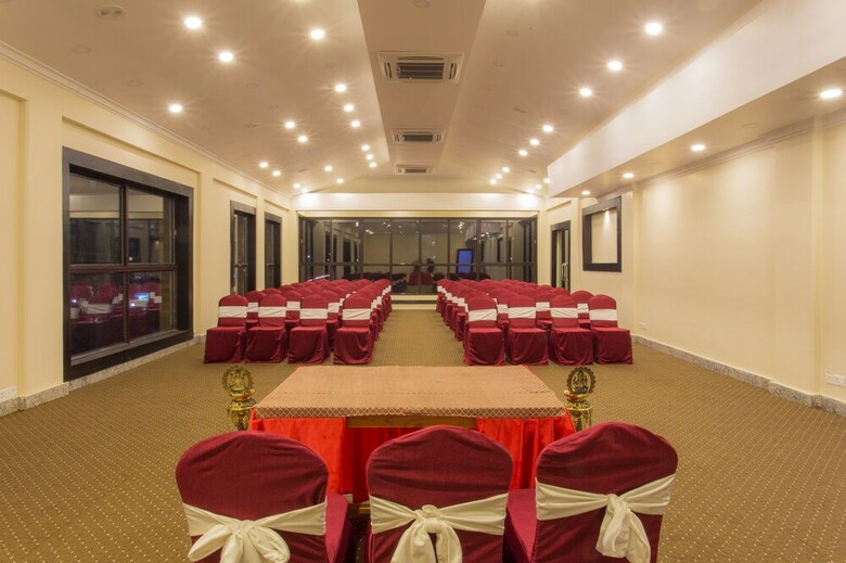 Hotel Tuki Resort