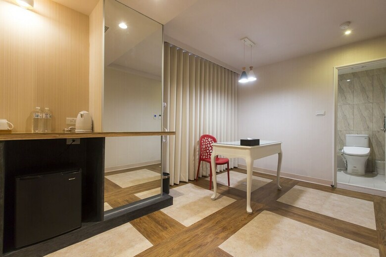 The Young Hotel