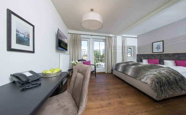 Two Timez Boutique Hotel
