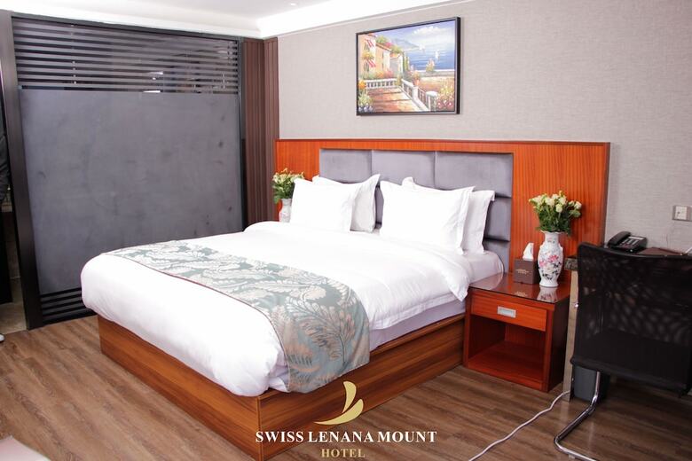 Swiss Lenana Mount Hotel